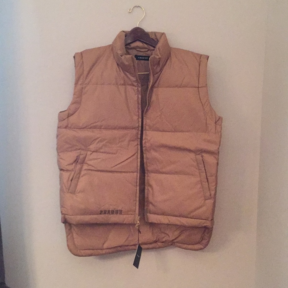 Men’s puffer vest